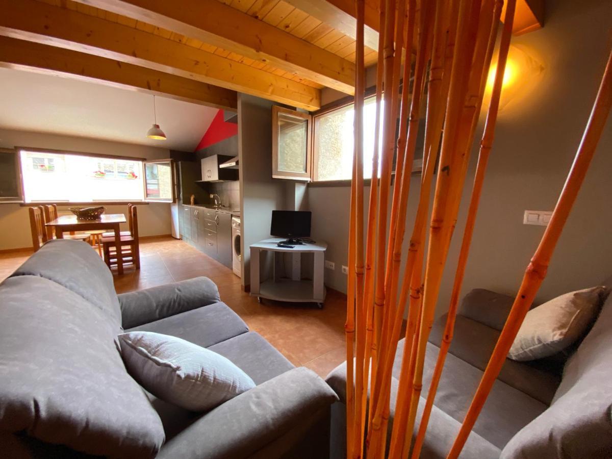 La Vall Apartaments Duplex 산로렌소 데 모루니스 외부 사진