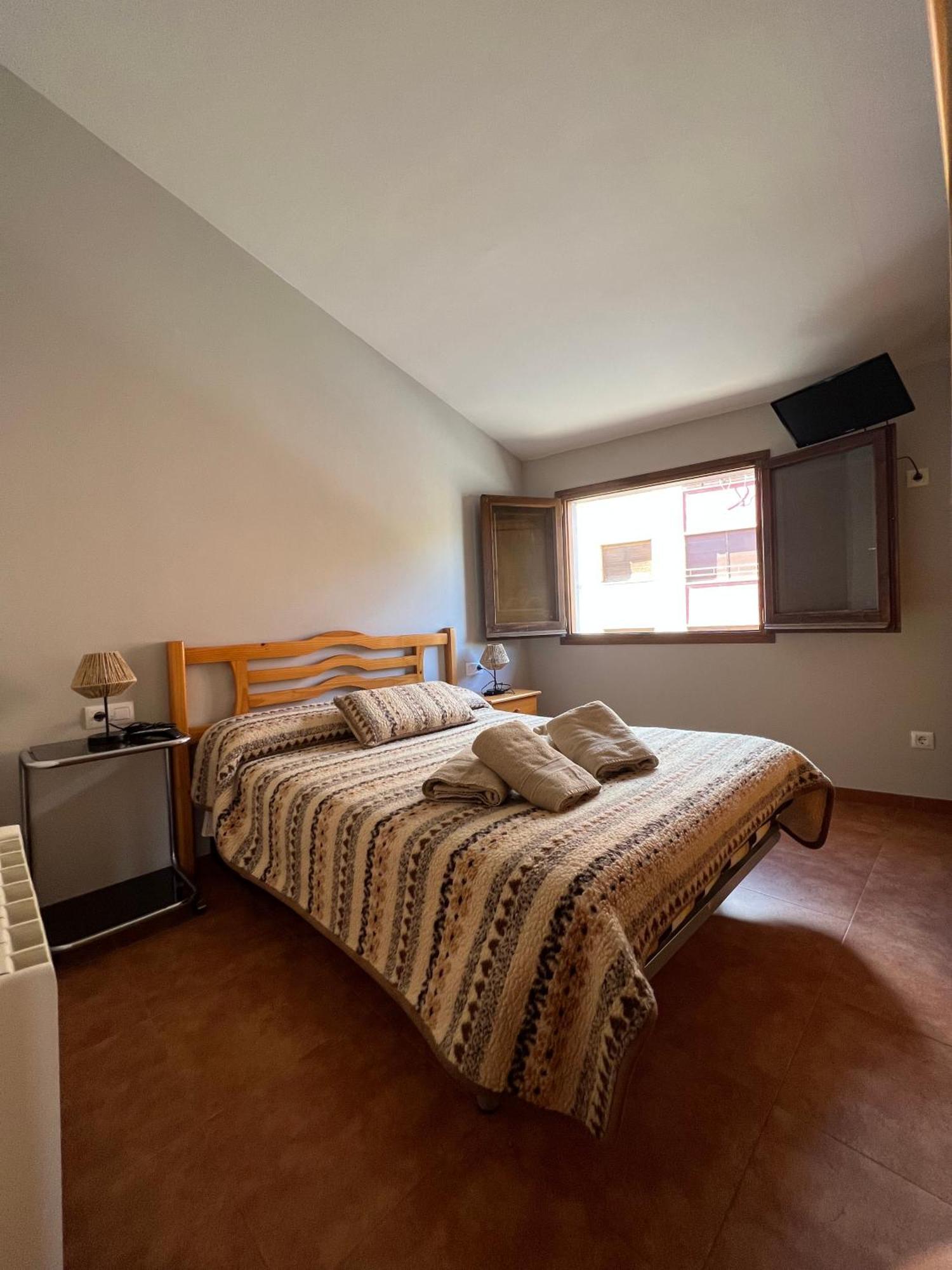 La Vall Apartaments Duplex 산로렌소 데 모루니스 외부 사진